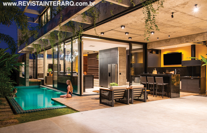 Espaços aconchegantes e acolhedores definem esta residência - Revista InterArq | Arquitetura, Decoração, Design, Paisagismo e Lifestyle