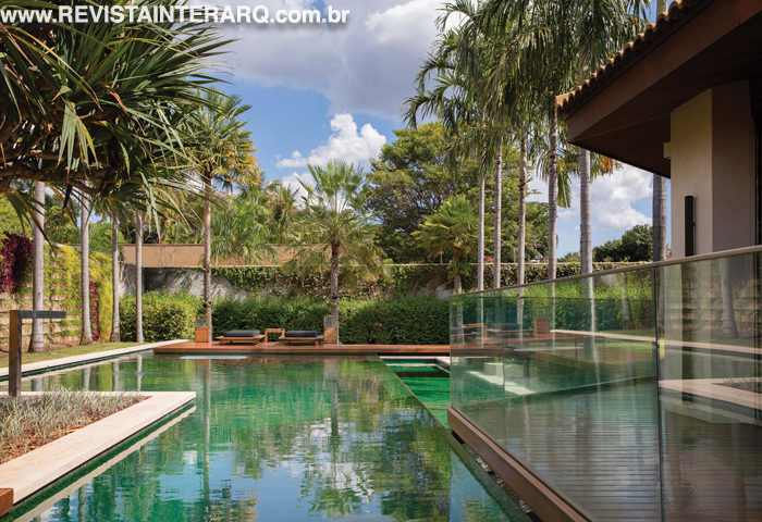 Uma casa que estimula o bem-viver em todos os espaços - Revista InterArq | Arquitetura, Decoração, Design, Paisagismo e Lifestyle