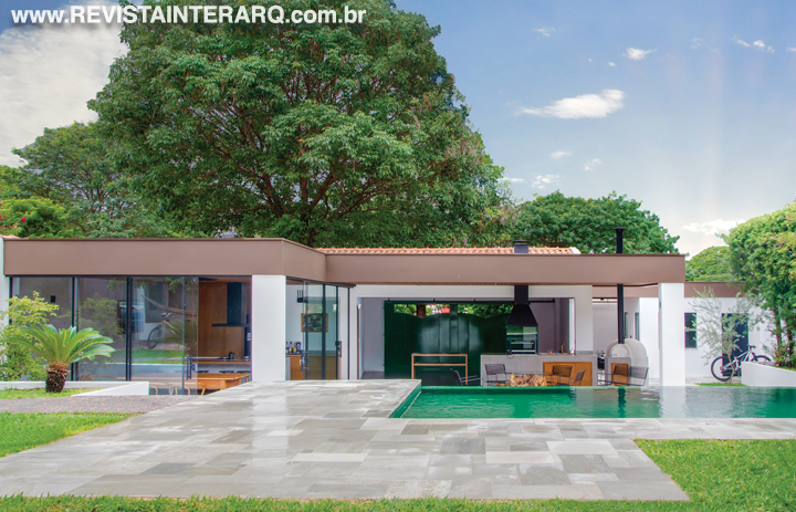 Esta casa de arquitetura moderna é funcional em todos os aspectos - Revista InterArq | Arquitetura, Decoração, Design, Paisagismo e Lifestyle