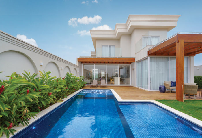 Sofisticação e delicadeza modelaram esta residência - Revista InterArq | Arquitetura, Decoração, Design, Paisagismo e Lifestyle