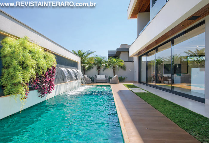 Esta casa térrea compacta é repleta de detalhes especiais - Revista InterArq | Arquitetura, Decoração, Design, Paisagismo e Lifestyle