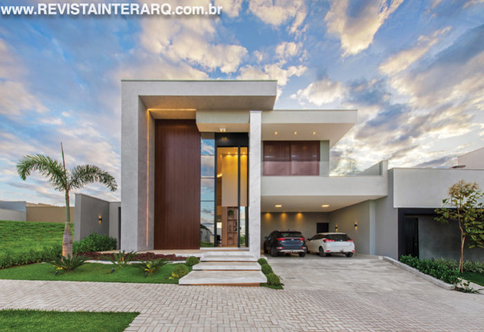Materiais modernos e atemporais destacaram esta residência - Revista InterArq | Arquitetura, Decoração, Design, Paisagismo e Lifestyle