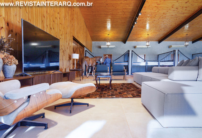 Materiais rústicos ressaltam a arquitetura deste espaço acolhedor - Revista InterArq | Arquitetura, Decoração, Design, Paisagismo e Lifestyle