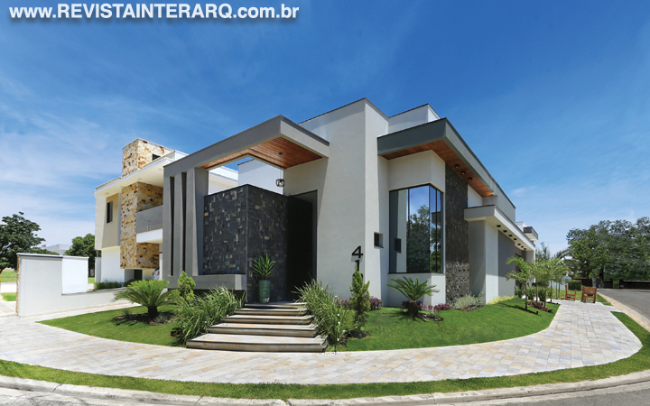 Uma residência repleta de ambientes integrados e funcionais - Revista InterArq | Arquitetura, Decoração, Design, Paisagismo e Lifestyle