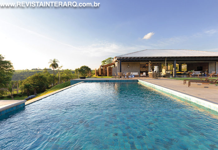 Esta casa tem traços rústicos e modernos ao mesmo tempo - Revista InterArq | Arquitetura, Decoração, Design, Paisagismo e Lifestyle