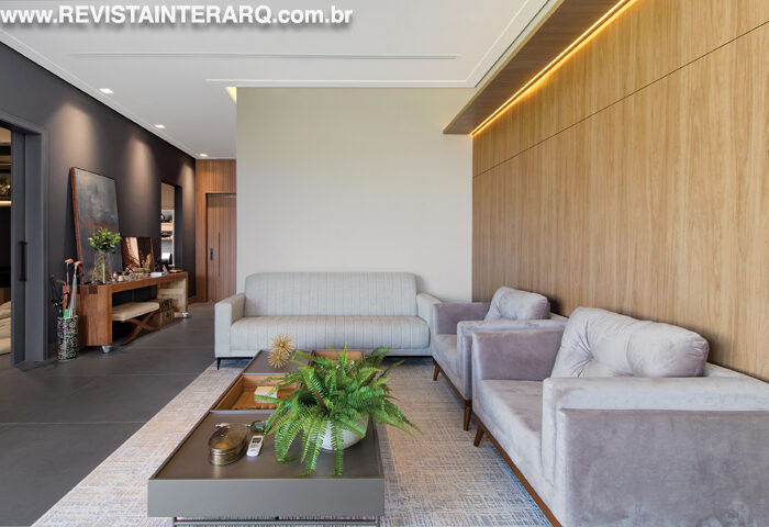 O desnível do terreno construiu os volumes desta casa - Revista InterArq | Arquitetura, Decoração, Design, Paisagismo e Lifestyle