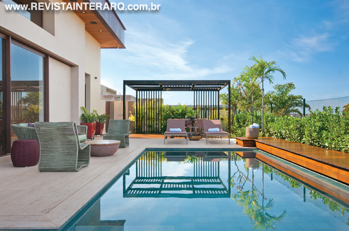 Uma casa repleta de soluções personalizadas e funcionais - Revista InterArq | Arquitetura, Decoração, Design, Paisagismo e Lifestyle