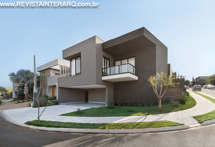 Uma residência moderna e atemporal projetada por Karina Winter - Revista InterArq | Arquitetura, Decoração, Design, Paisagismo e Lifestyle