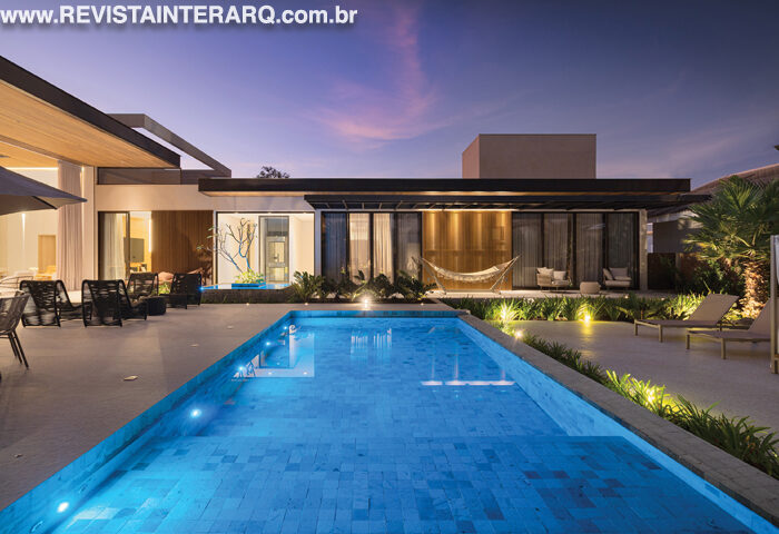 Modernidade, integração e elegância definem este projeto - Revista InterArq | Arquitetura, Decoração, Design, Paisagismo e Lifestyle