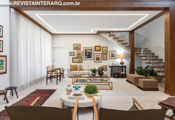 Peças de design e obras de arte transformaram este projeto de interiores - Revista InterArq | Arquitetura, Decoração, Design, Paisagismo e Lifestyle