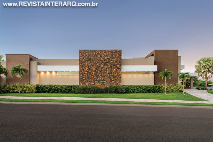 A contemporaneidade destaca este projeto de esquina - Revista InterArq | Arquitetura, Decoração, Design, Paisagismo e Lifestyle