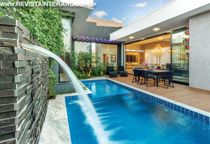 Os ambientes desta residência se voltam ao interior - Revista InterArq | Arquitetura, Decoração, Design, Paisagismo e Lifestyle