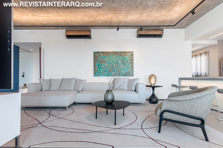 Esta reforma favoreceu a integração de diversos espaços - Revista InterArq | Arquitetura, Decoração, Design, Paisagismo e Lifestyle
