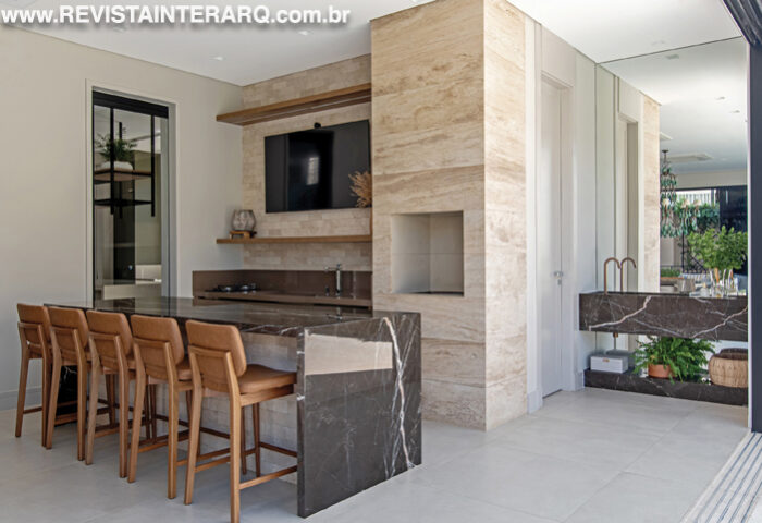 A arquitetura clássica destacou todos os ambientes deste projeto - Revista InterArq | Arquitetura, Decoração, Design, Paisagismo e Lifestyle