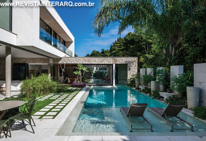 O minimalismo atemporal fez deste projeto único e encantador - Revista InterArq | Arquitetura, Decoração, Design, Paisagismo e Lifestyle