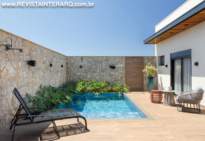 Funcionalidade e praticidade definem o projeto desta casa inteligente - Revista InterArq | Arquitetura, Decoração, Design, Paisagismo e Lifestyle