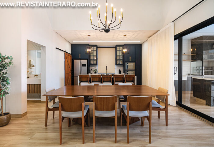 Um mix de estilos trouxe elegância a esta residência assinada por Marcelo Maia - Revista InterArq | Arquitetura, Decoração, Design, Paisagismo e Lifestyle