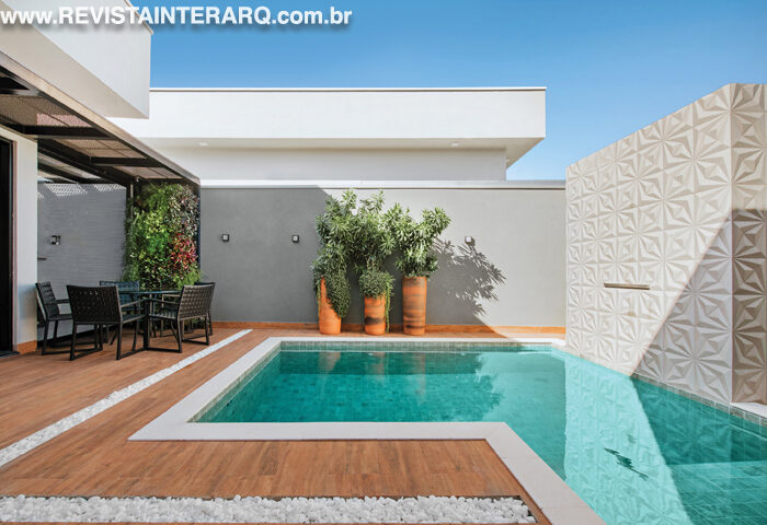 A fachada desta casa é imponente e contemporânea - Revista InterArq | Arquitetura, Decoração, Design, Paisagismo e Lifestyle