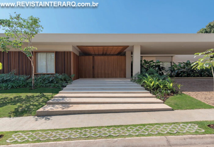 Um projeto pensado para valorizar a convivência familiar - Revista InterArq | Arquitetura, Decoração, Design, Paisagismo e Lifestyle