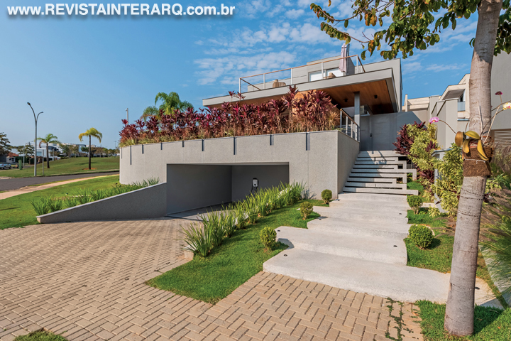 Um horizonte privativo repleto de funcionalidade e elegância - Revista InterArq | Arquitetura, Decoração, Design, Paisagismo e Lifestyle