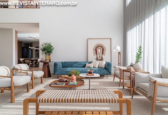 Esta residência de soluções práticas conta com uma vista privilegiada - Revista InterArq | Arquitetura, Decoração, Design, Paisagismo e Lifestyle
