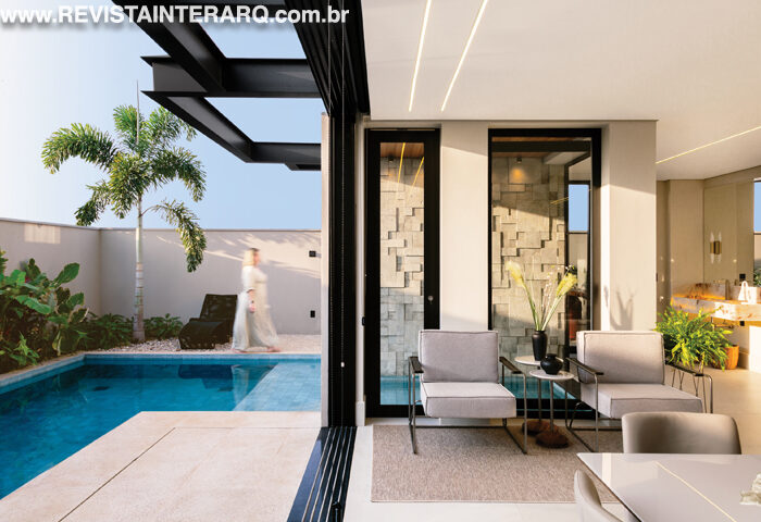 A profissional transformou este projeto em um verdadeiro refúgio - Revista InterArq | Arquitetura, Decoração, Design, Paisagismo e Lifestyle