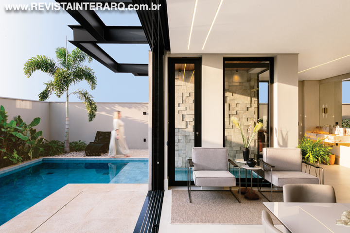 A profissional transformou este projeto em um verdadeiro refúgio - Revista InterArq | Arquitetura, Decoração, Design, Paisagismo e Lifestyle